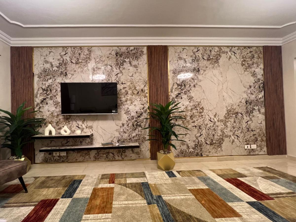 Luxurious Vip Apartment In Madinaty Furnished With High End Hotel Furniture Eksteriør bilde